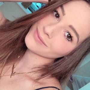 Meet your Posher, Loredana